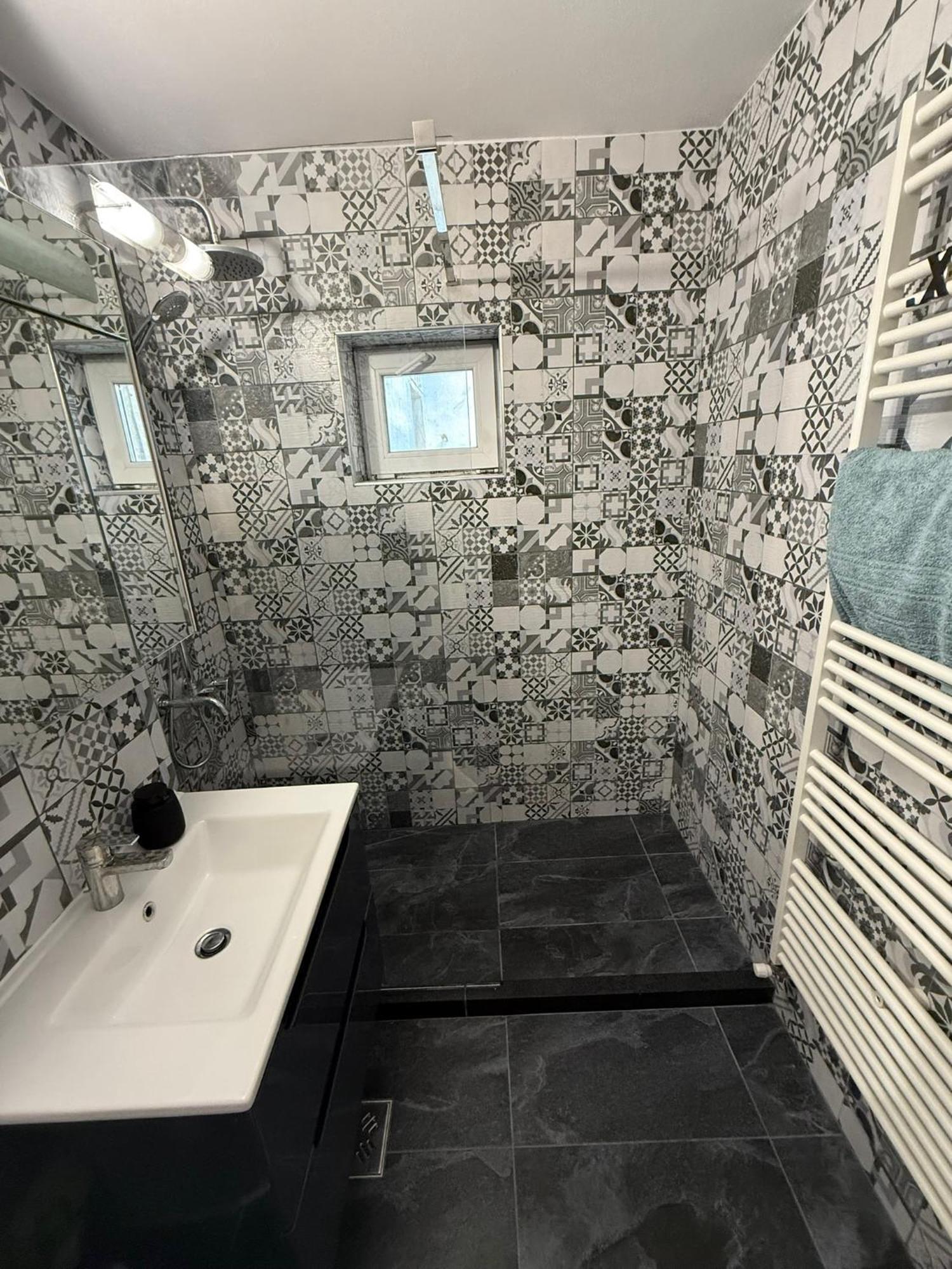 Apartament Cozy Dragasani Ngoại thất bức ảnh